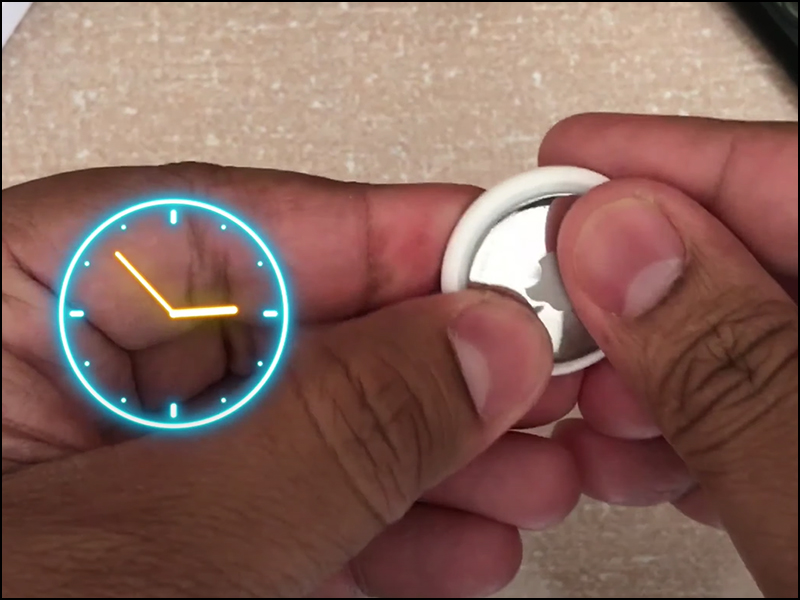 Xoay nắp theo chiều kim đồng hồ